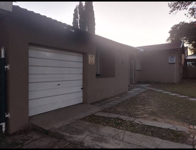 3 BEDROOM HOUSE TO LET IN SASOLBURG EXT 11